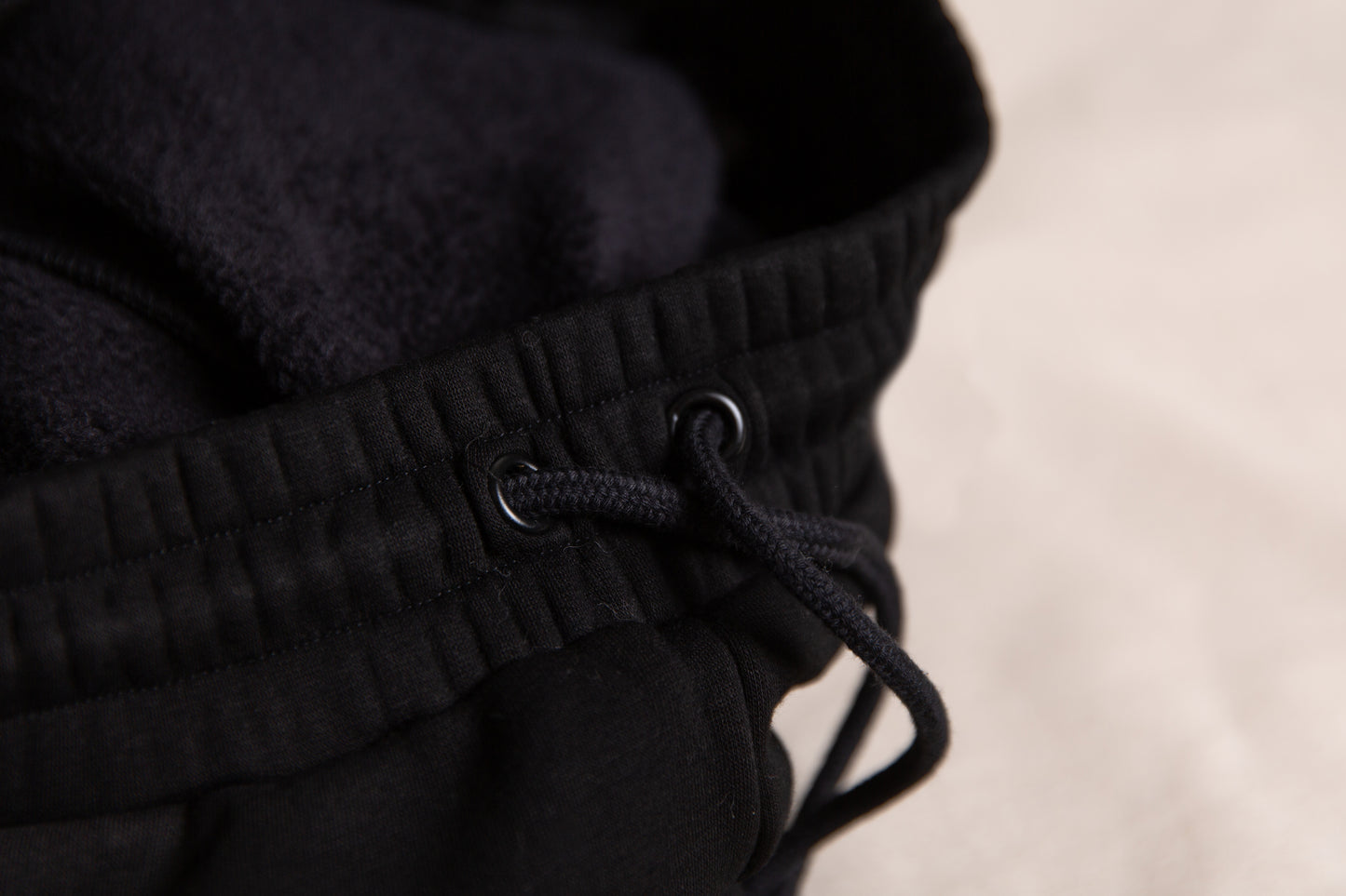sweatpants - back in black